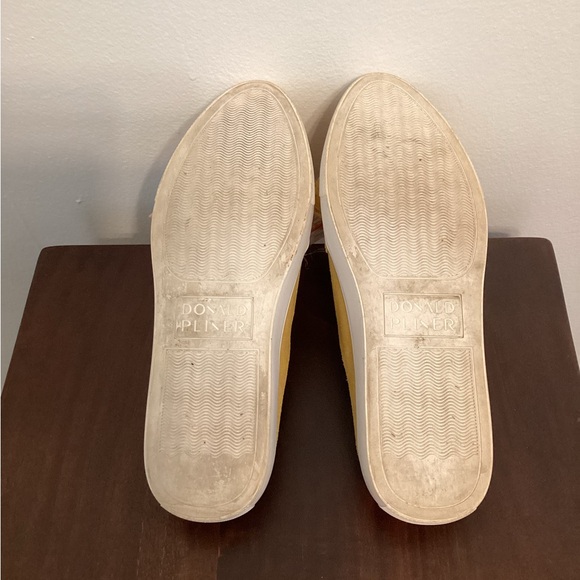 Donald Pliner Great Lemon Genuine Suede Slip Ons with Colorful Tassels Size 6 - Picture 8 of 10